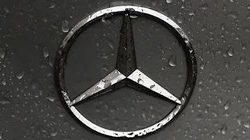 123043366
