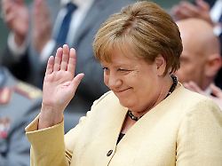 Ex-Kanzlerin als Präsidentin?: Merkel dementiert Gerücht, Merz kann wieder ruhig schlafen