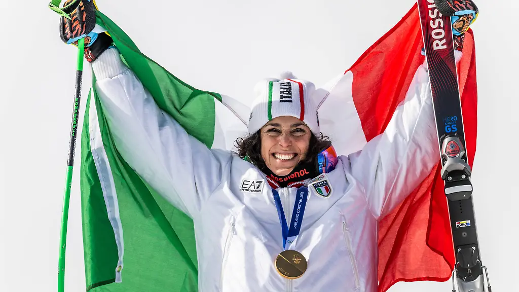 260212-Federica-Brignone-of-Italy-celebrates-with-her-gold-medal-after-competing-in-womens-super-G-alpine-skiing-during-day-6-of-the-2026-Winter-Olympics-on-February-12-2026-in-Cortina