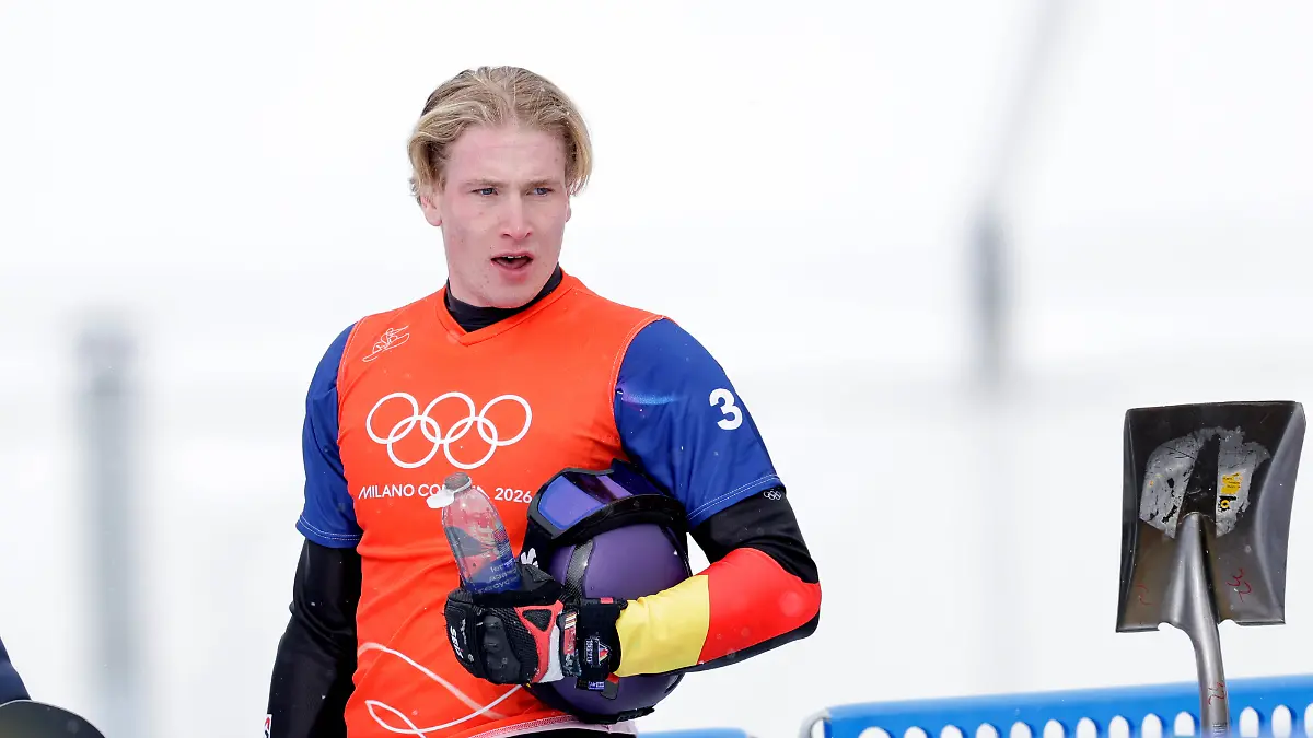 Olympia-Olympische-Winterspiele-Mailand-Cortina-2026-Snowboard-Cross-Einzel-Maenner-Finale-im-Livigno-Snow-Park-Leon-Ulbricht-Deutschland-im-Zielbereich