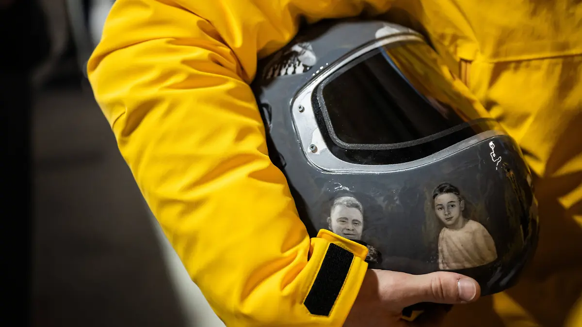 260212-Vladyslav-Heraskevych-of-Ukraine-with-his-helmet-in-the-mixed-zone-during-mens-skeleton-round-1-during-day-6-of-the-2026-Winter-Olympics-on-February-12-2026-in-Cortina