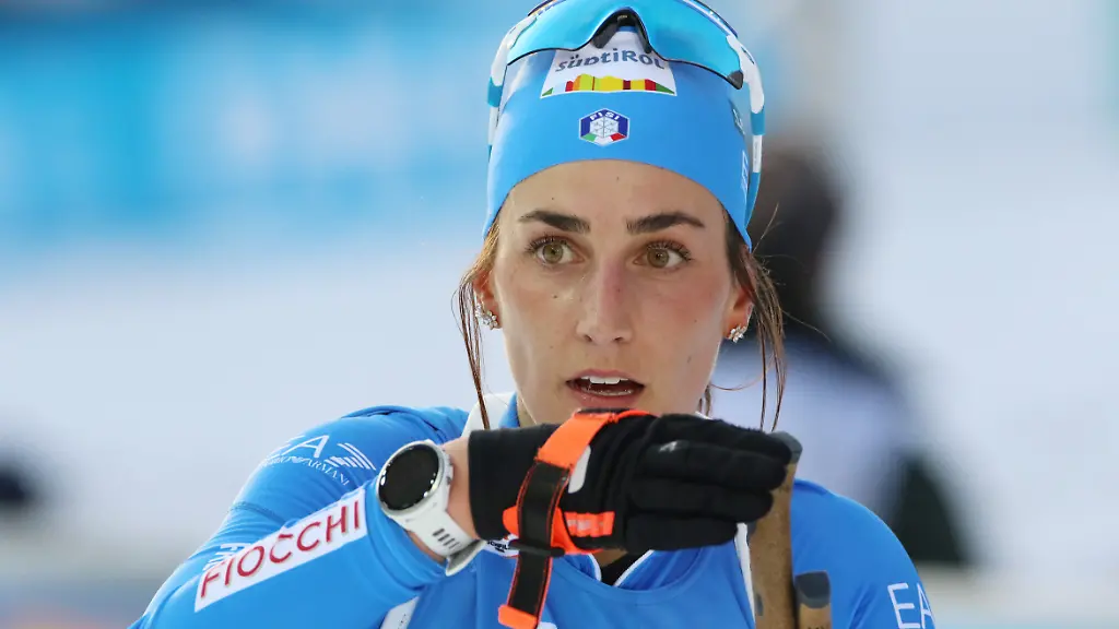 Rebecca-Passler-ITA-Women-7-5-Km-Sprint-during-the-BMW-IBU-World-Cup-on-12-December-2025-in-Hochfilzen-Austria-Photo-Pierre-Teyssot-DPPI