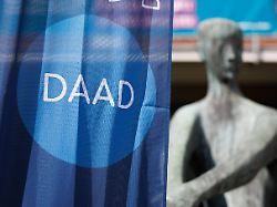 Bild: Hunderte Studenten betroffen: Wadephul kritisiert DAAD-Verbot in Russland scharf