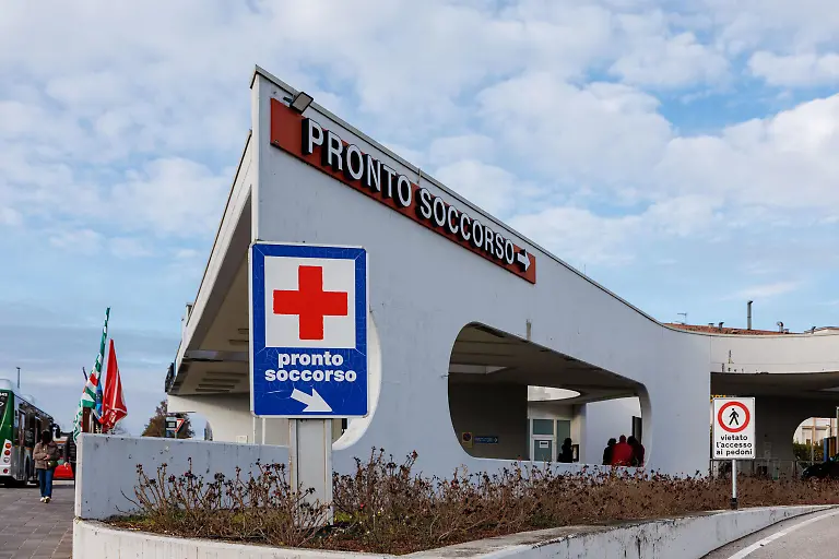 February-9-2026-Treviso-Ospedale-Ca-Foncello-di-Treviso-dove-si-trova-ricoverata-l-atleta-statunitense-Lindsey-Vonn-a-seguito-di-un-infortunio-durante-le-Olimpiadi-Invernali-di-Milano-Cortina-2026-Treviso-09-Febbraio-2026-ANSA-BRUNETTO-MARCO-ZIOSI-NUOVE-TECNICHE-Ca-Foncello-Hospital-in-Treviso-where-US-athlete-Lindsey-Vonn-is-being-treated-following-an-injury-during-the-Milan-Cortina-2026-Winter-Olympics-Treviso-Italy-9-February-2026