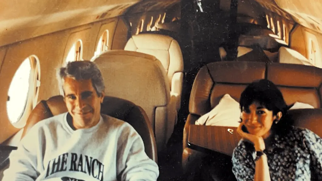 2025-12-20T031408Z_1861542189_RC2YJIAAZYIM_RTRMADP_3_USA-TRUMP-EPSTEIN-FILES