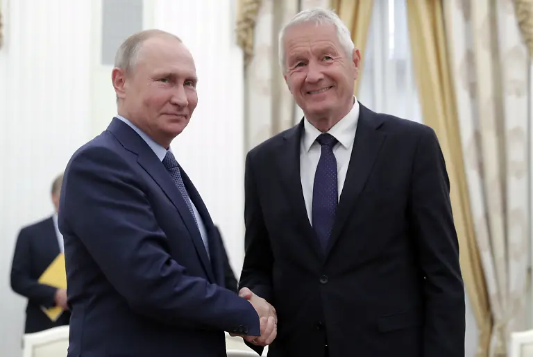 MOSCOW-RUSSIA-JUNE-20-2018-The-President-of-Russia-Vladimir-Putin-L-and-the-Secretary-General-of-the-Council-of-Europe-Thorbjorn-Jagland-shake-hands-during-a-meeting-in-the-Kremlin