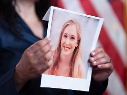 Nach Virginias Giuffres Tod: Epstein-Opfer sind von Ermittlungen ernüchtert