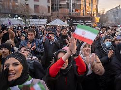 50 Leichen nach Protesten: Iranischer Politiker empört mit Aussagen zu getöteten Frauen