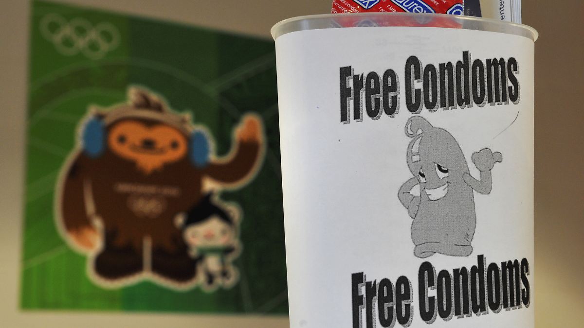 Ebbe am Valentinstag?: Gratis-Kondome im olympischen Dorf sind schon alle weg