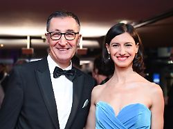 Hochzeit mitten in der Nacht : Cem Özdemir gibt seiner Flavia das Ja-Wort