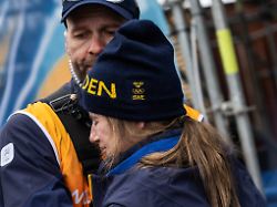 Überschlag und nur noch ein Ski: "Albtraum" mit Tränen: "Kriminelles" Sturz-Drama kostet Schweden sicheres Gold