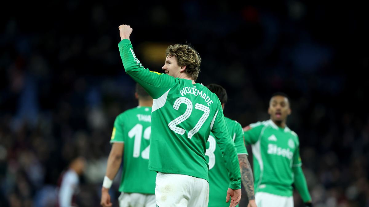 Ungewöhnliche Rote für Torwart: Nick Woltemade straft Kritiker in kuriosem FA-Cup-Duell