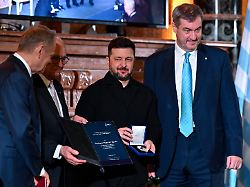 Für "Mut und Widerstandskraft": Ukrainer mit Ewald-von-Kleist-Preis ausgezeichnet