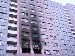 Mutter und weiteres Kind tot: Zwei weitere Todesopfer nach Hochhausbrand in Berlin