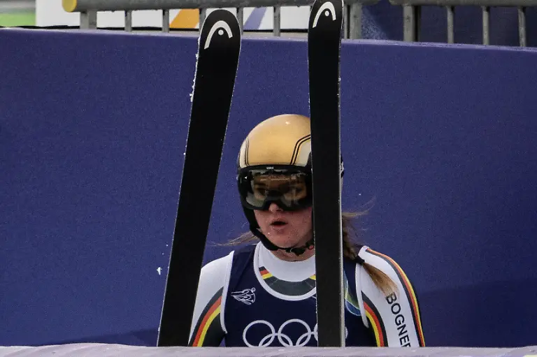 Emma-Aicher-Deutschland-Alpine-Skiing-Womens-Super-G-Milano-Cortina-2026-Olympic-Games-12-02-2026