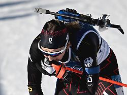 "Scheißmedaille" wieder verloren: Franziska Preuß sitzt alleine im Schnee und weint