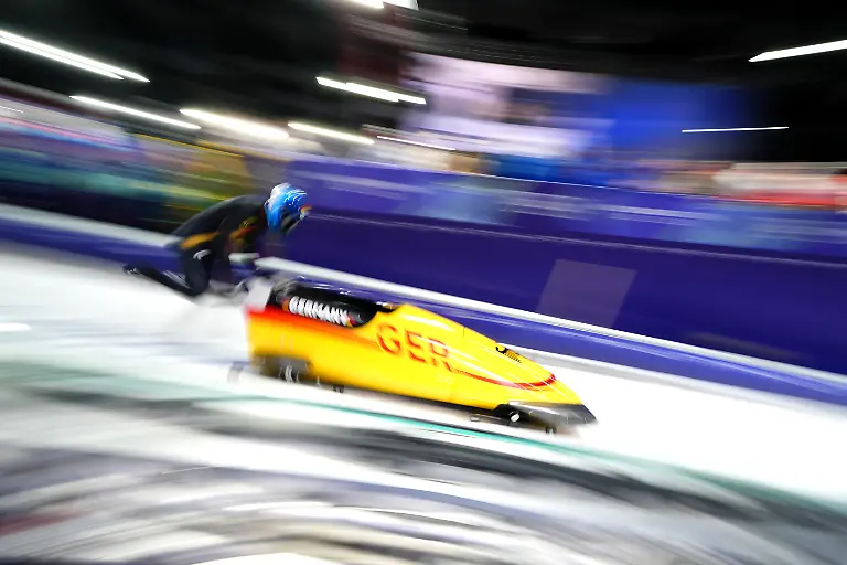 Milano-Cortina-2026-Winter-Olympics-Day-Nine-Germany-s-Lisa-Buckwitz-during-the-Women-s-Monobob-Bobsleigh-Heat-2-at-the-Cortina-Sliding-Centre-on-day-nine-of-the-Milano-Cortina-2026-Winter-Olympics-Italy-Picture-date-Sunday-February-15-2026-Photo-credit-should-read-Andrew-Milligan-PA-Wire-RESTRICTIONS-Use-subject-to-restrictions-Editorial-use-only-no-commercial-use-without-prior-consent-from-rights-holder