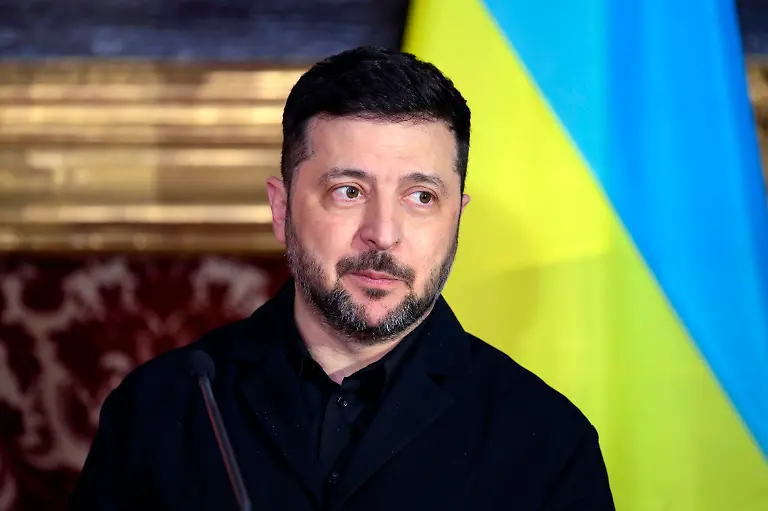 Politiker-Wolodymyr-Selenskyj-Praesident-der-Ukraine-in-der-Residenz-vor-der-Verleihung-des-Ewald-von-Kleist-Preis-Der-diesjaehrige-Ewald-von-Kleist-Preis-wird-am-Rande-der-Muenchner-Sicherheitskonferenz-2026-an-das-ukrainische-Volk-vergeben-Muenchen-14-02