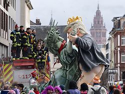 Rheinland-Pfalz & Saarland: Es geht los: Rosenmontagsumzug schlängelt sich durch Mainz