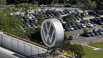 2026-02-03T124225Z_1480603811_RC2CS1A13A3K_RTRMADP_3_VOLKSWAGEN-BRAZIL