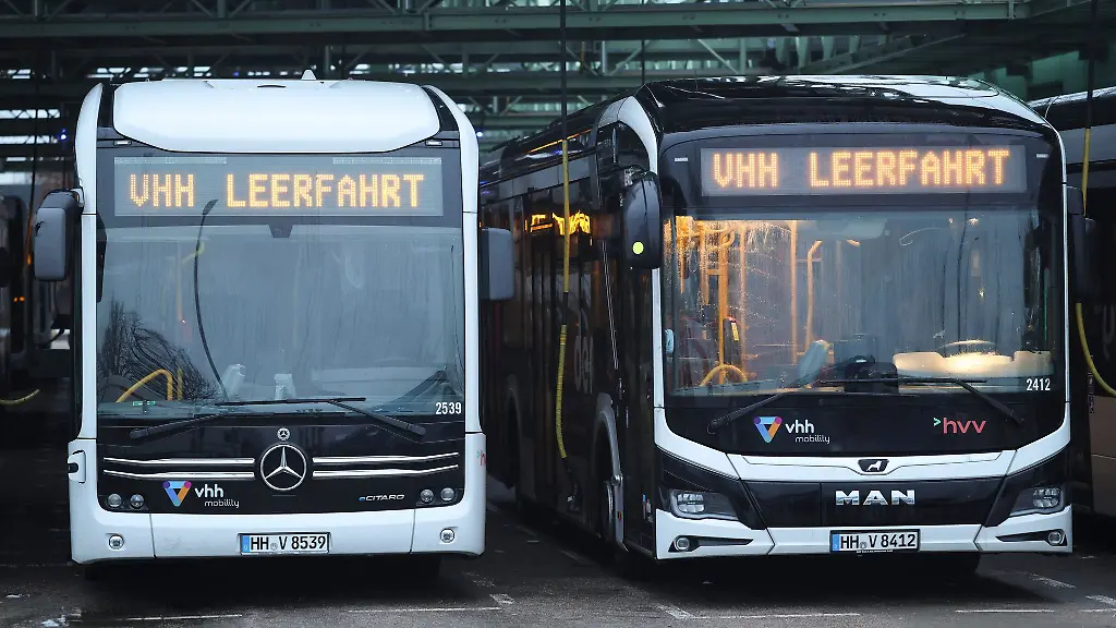 Ein-24-Stunden-Warnstreik-wird-fuer-Ausfaelle-bei-den-Buslinien-der-VHH-sorgen