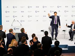 "Höflichkeit, mehr nicht": Wadephul und Pistorius rechtfertigen Beifall für Rubio