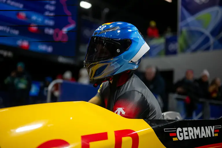 BUCKWITZ-Lisa-Deutschland-im-Ziel-ITA-Olympische-Spiele-Milano-Cortina-2026-Olympia-Monobob-Frauen-16-02