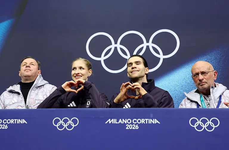 Milano-Cortina-2026-Olympics-Figure-Skating-Pair-Skating-Free-Skating-Milano-Ice-Skating-Arena-Milan-Italy-February-16-2026