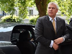 Großbritannien diskutiert: Wann geht es Andrew an den Kragen?