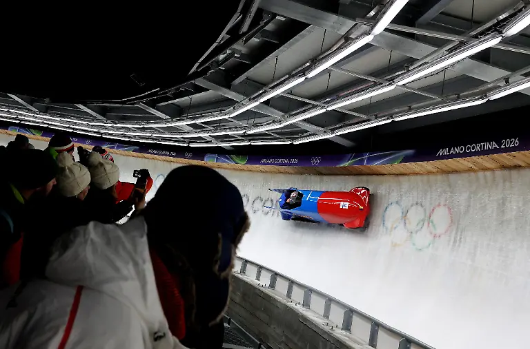Milano-Cortina-2026-Olympics-Bobsleigh-2-man-Heat-3-Cortina-Sliding-Centre-Cortina-d-Ampezzo-Italy-February-17-2026-Mihai-Cristian-Tentea-of-Romania-and-George-Iordache-of-Romania-in-action