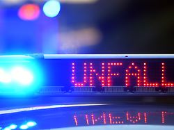 Ermittlungen eingeleitet: Achtjähriger Schüler wird von Kipplaster tödlich überrollt