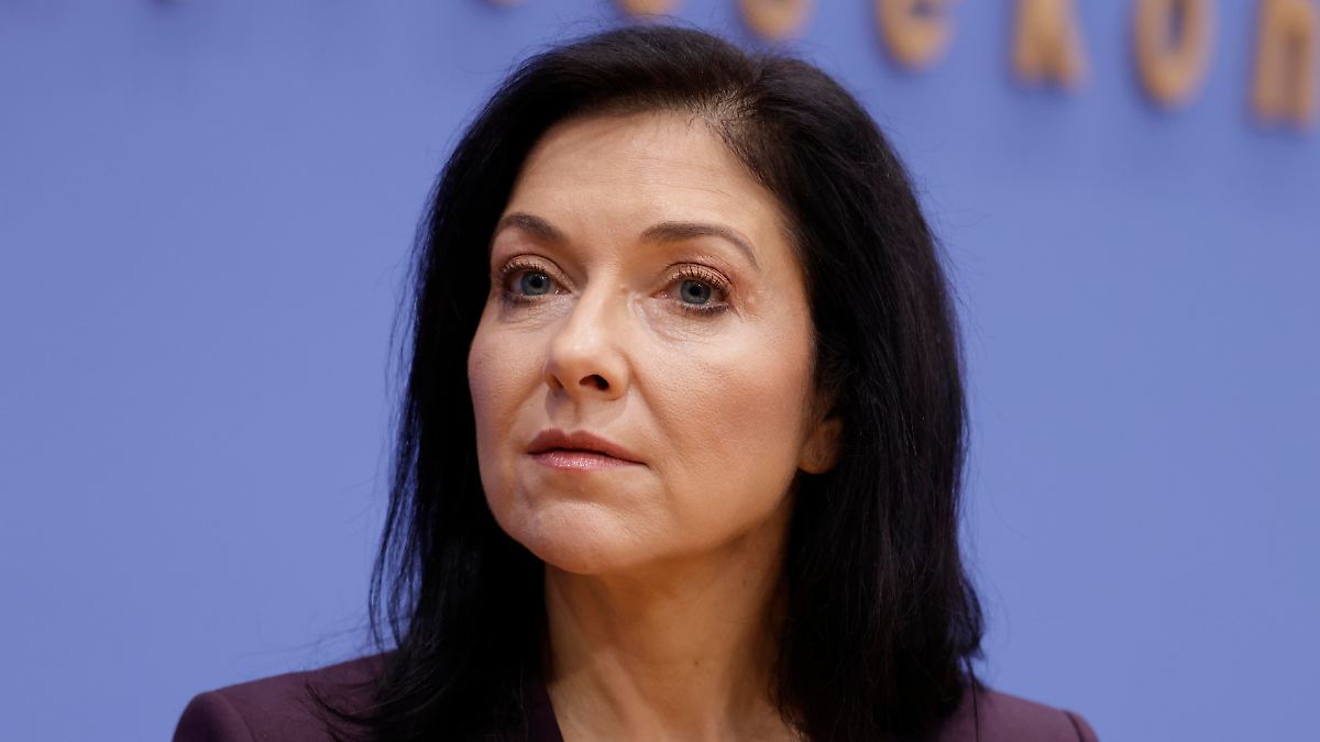 Reiche sieht Gasversorgung trotz niedrigen Füllstands als gesichert