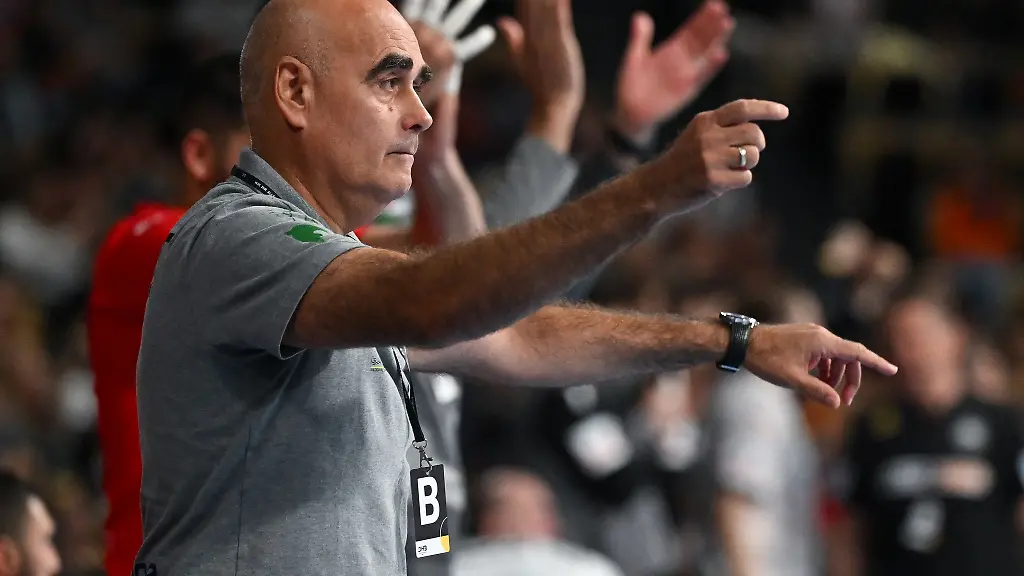 Trainer-Juan-Carlos-Pastor-und-die-TSV-Hannover-Burgdorf-starteten-in-die-Hauptrunde-der-European-League