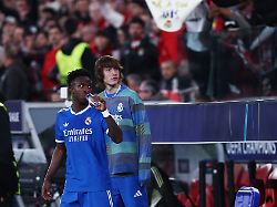 Wildes Fünf-Tore-Spiel für PSG: Traumtor sorgt für Real-Sieg bei Rassismus-Vorwurf