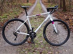 Schotterrad im Praxistest: Auf Tour mit dem Einsteiger-Gravelbike Stevens Gravere Eco