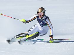 Shiffrin dominiert Lauf eins: Lena Dürr greift erneut nach einer Slalom-Medaille