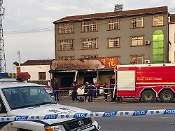 Regelmäßig Unfälle mit Feuerwerk: Explosion vor Feuerwerksladen in China fordert mindestens zwölf Tote