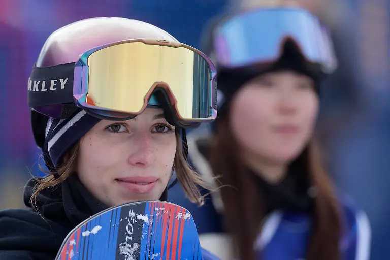 Olympia-Olympische-Winterspiele-Mailand-Cortina-2026-Snowboard-Slopestyle-Frauen-Finale-Livigno-Snow-Park-Zoi-Sadowski-Synnott-Neuseeland-reagiert