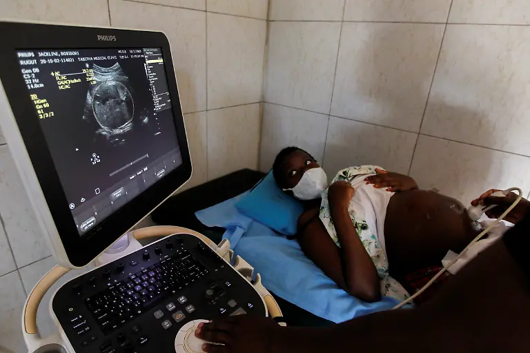 2020-11-16T065535Z-1555072767-RC264K9OLNTI-RTRMADP-3-HEALTH-CORONAVIRUS-TEENAGE-PREGNANCIES