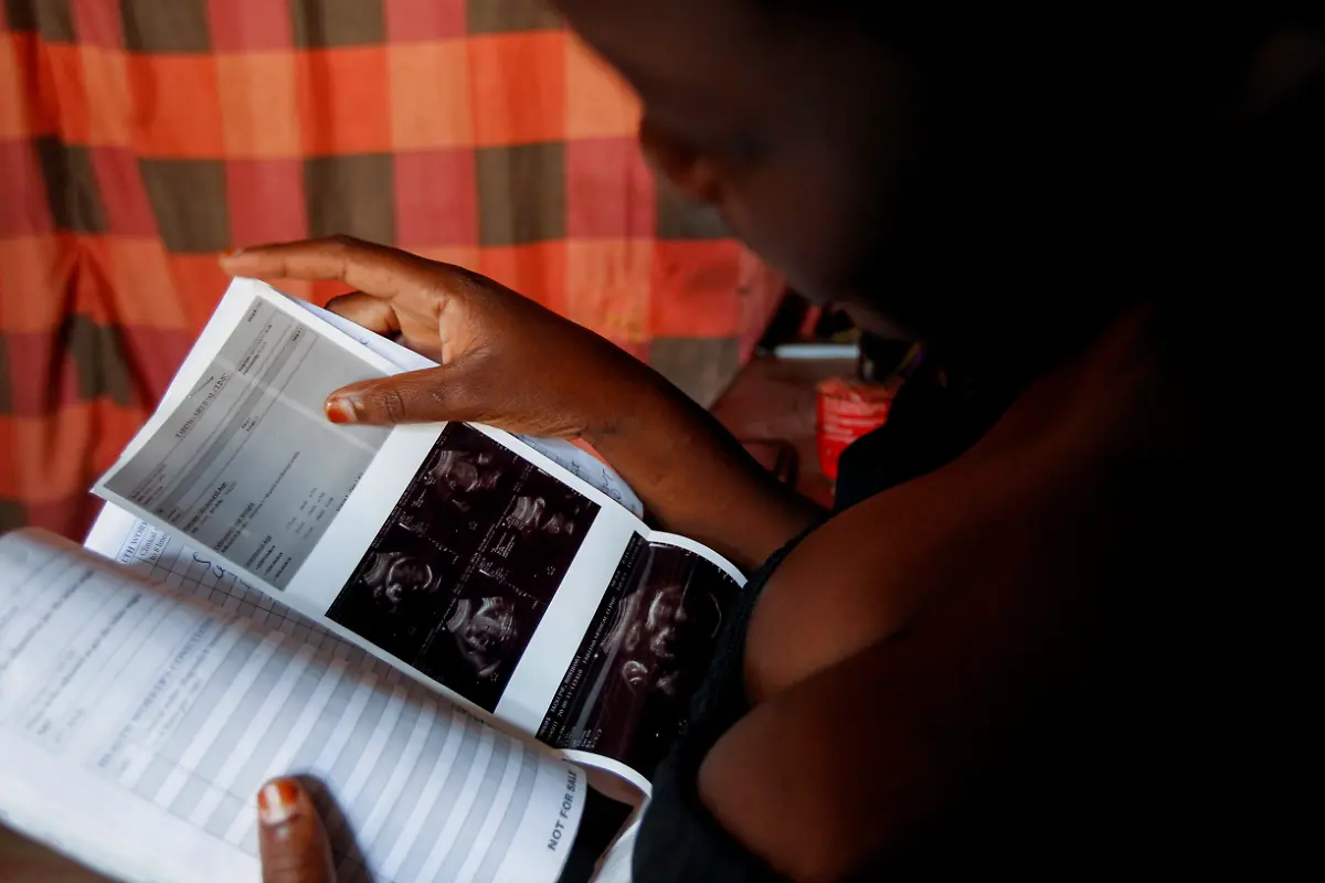 2020-11-16T065559Z-1837907165-RC264K9AN191-RTRMADP-3-HEALTH-CORONAVIRUS-TEENAGE-PREGNANCIES