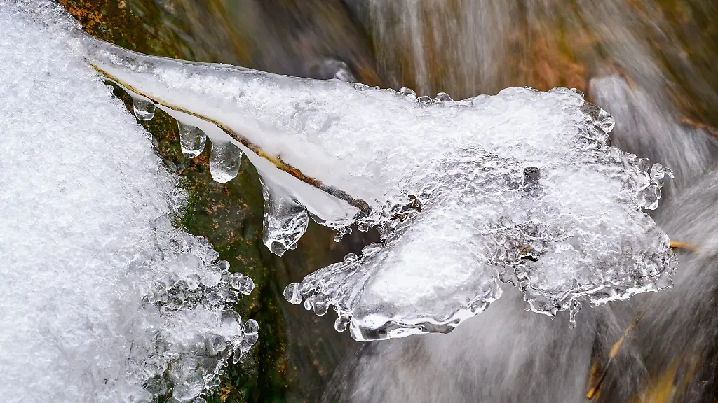 Mit-dem-Eis-koennte-es-in-Berlin-und-Brandenburg-bald-vorerst-vorbei-sein