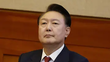 2026-02-19T055826Z_34491297_RC2PFCAREWUB_RTRMADP_3_SOUTHKOREA-POLITICS-YOON