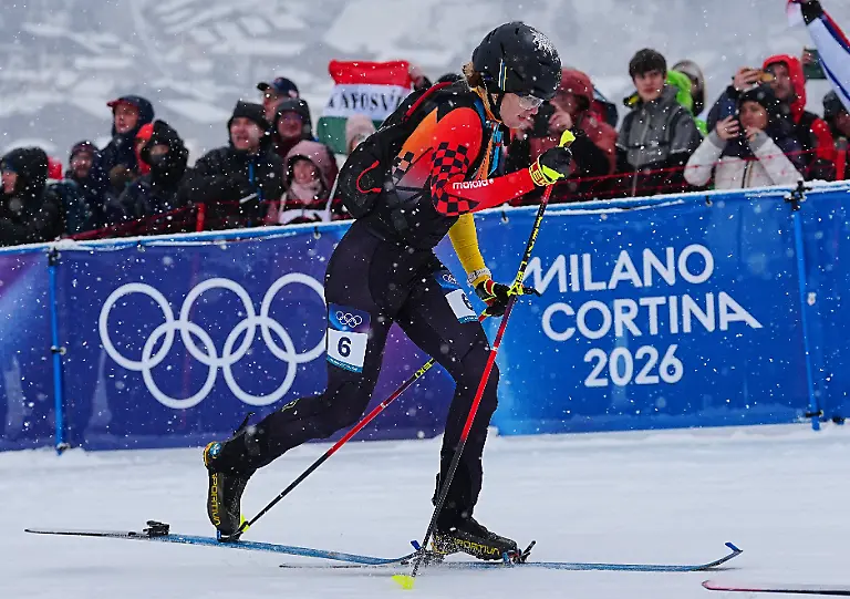 Olympia-Olympische-Winterspiele-Mailand-Cortina-2026-Skibergsteigen-Sprint-Qualifikation-Frauen-Tatjana-Paller-Deutschland-in-Aktion-beim-Aufstieg