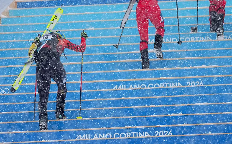 Olympia-Olympische-Winterspiele-Mailand-Cortina-2026-Skibergsteigen-Sprint-Qualifikation-Frauen-Helena-Euringer-Deutschland-in-Aktion-beim-Aufstieg