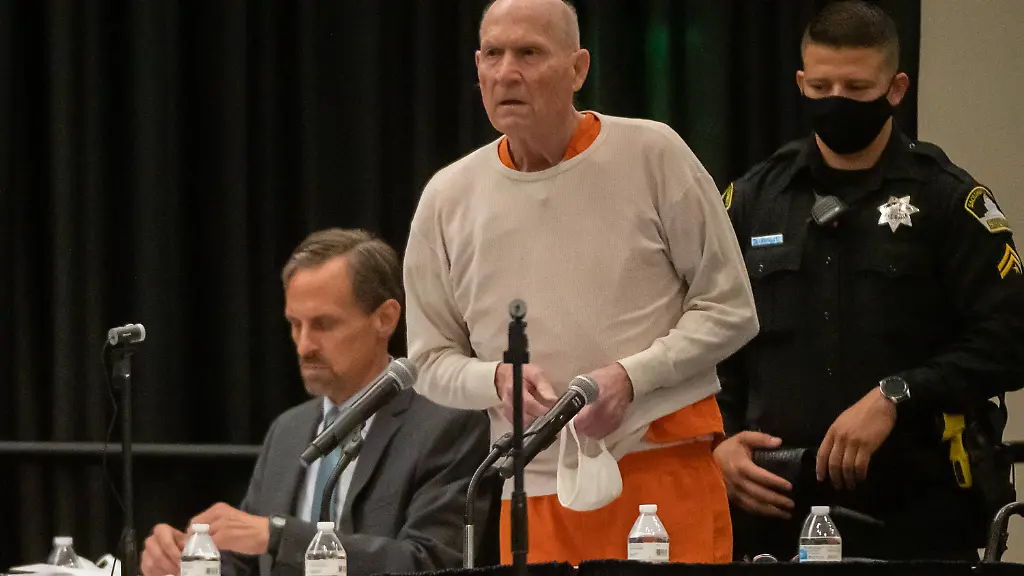 August-21-2020-Sacramento-CA-USA-Golden-State-Killer-East-Area-Rapist-Joseph-James-DeAngelo-is-sentenced-to-13-murders-and-a-host-of-rapes-and-other-crimes-at-Sacramento-State-University-on-Friday-Aug-21-2020-in-Sacramento-He-addresses-the-victims-and-their-families-and-said-he-sorry-Sacramento-USA-ZUMAj89-20200821-zaf-j89-006-Copyright-xPaulxKitagakixJr