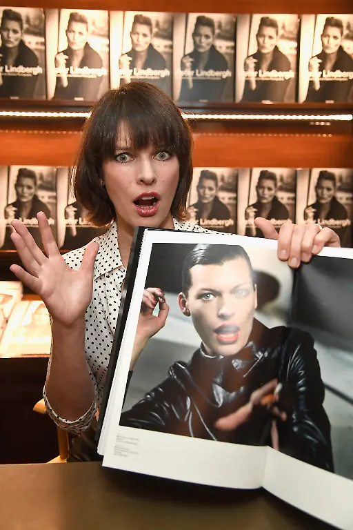 LOS-ANGELES-CA-SEPTEMBER-20-Actress-Milla-Jovovich-attends-photographer-Peter-Lindbergh-Book-Signing-for-A-Different-Vision-On-Fashion-Photography-TASCHEN-Gallery-on-September-20-2016-in-Los-Angeles-California