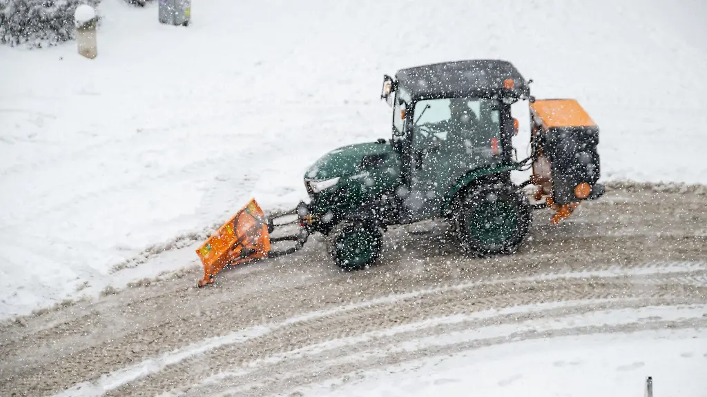 In-Wuerzburg-war-der-Winterdienst-am-Donnerstag-sehr-gefordert