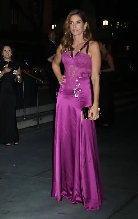 NEW-YORK-NY-SEPTEMBER-28-Cindy-Crawford-at-the-2023-Clooney-Foundation-for-Justice-s-2023-Albie-Awards-at-The-New-York-Public-Library-in-New-York-City-on-September-28-2023-PUBLICATIONxNOTxINxUSA-Copyright-xRWx