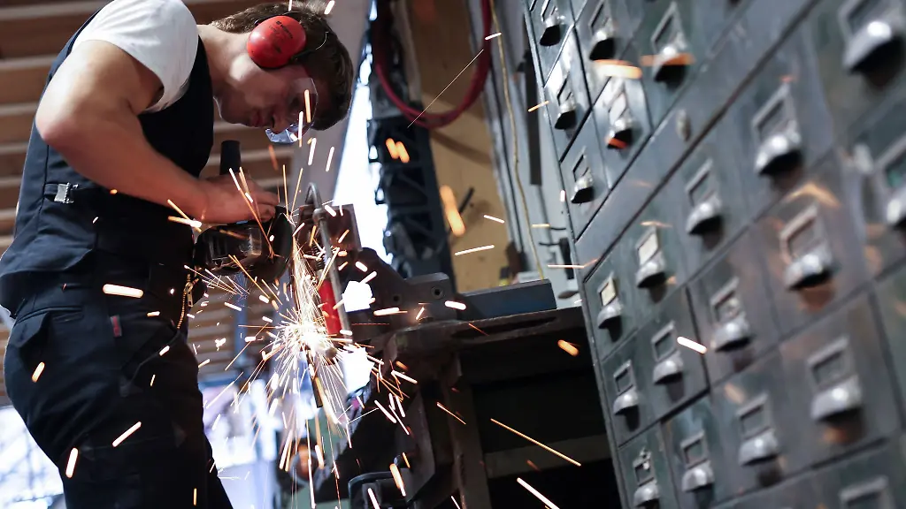 Schleswig-Holstein-will-Auszubildende-mit-einem-Azubiwerk-analog-zum-Studentenwerk-unterstuetzen