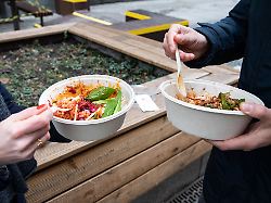 Berlin & Brandenburg: Berliner Bezirke starten neuen Anlauf für Verpackungssteuer